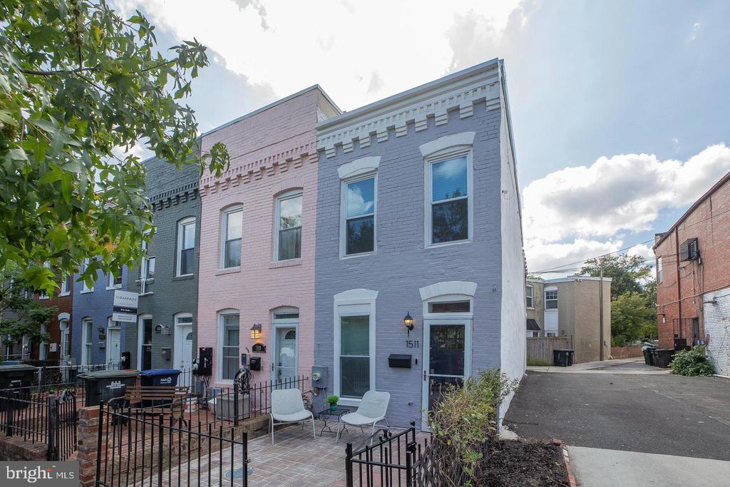 1511 INDEPENDENCE AVE SE
