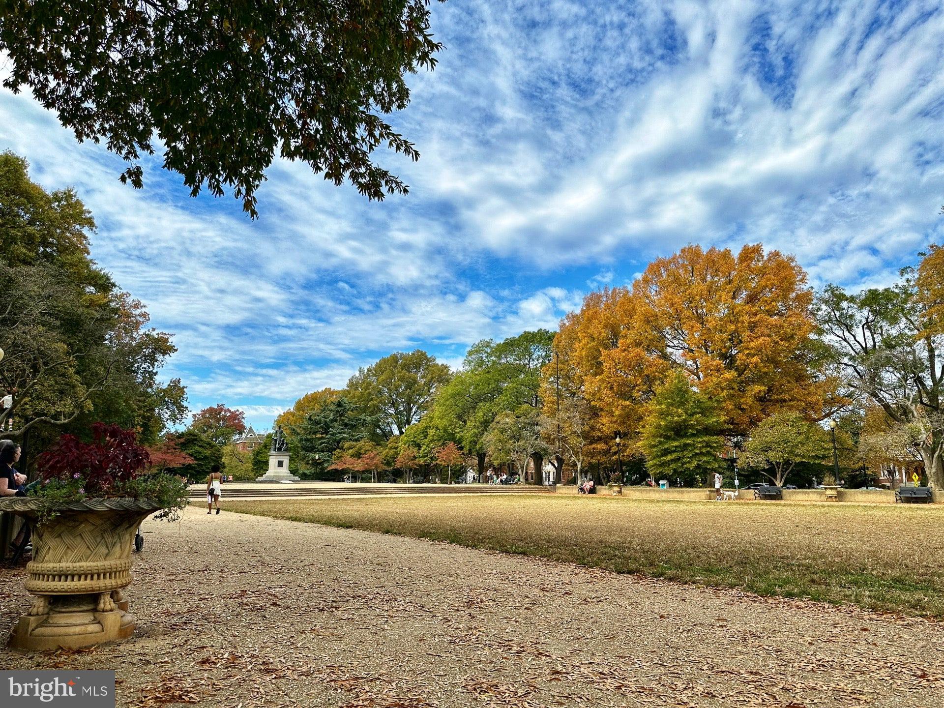 1341 East Capitol SE #303