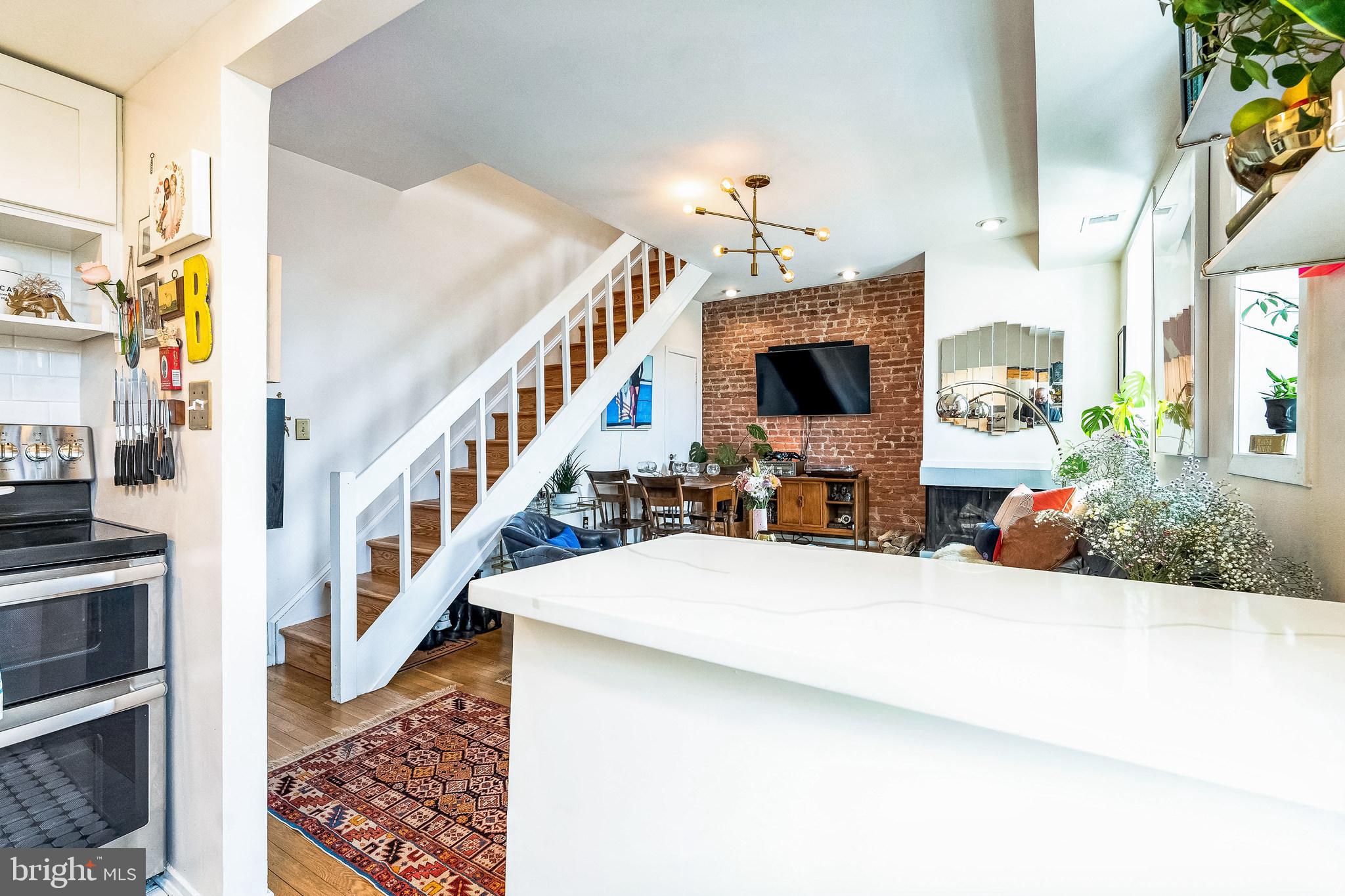 1341 East Capitol SE #303