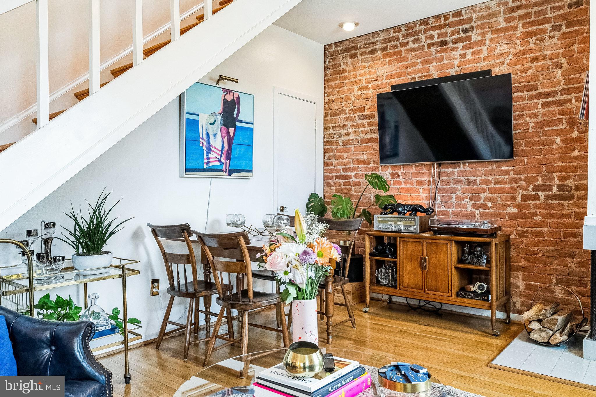 1341 East Capitol SE #303