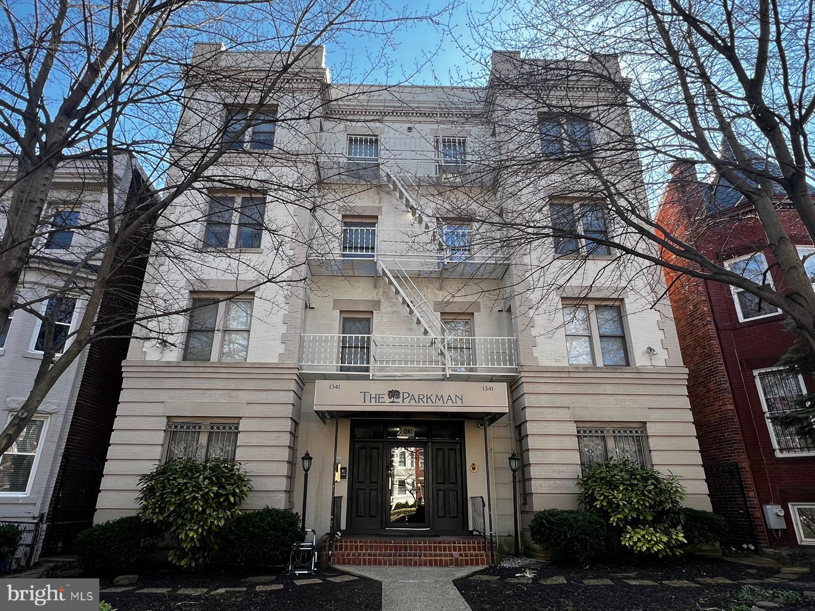 1341 East Capitol SE #303