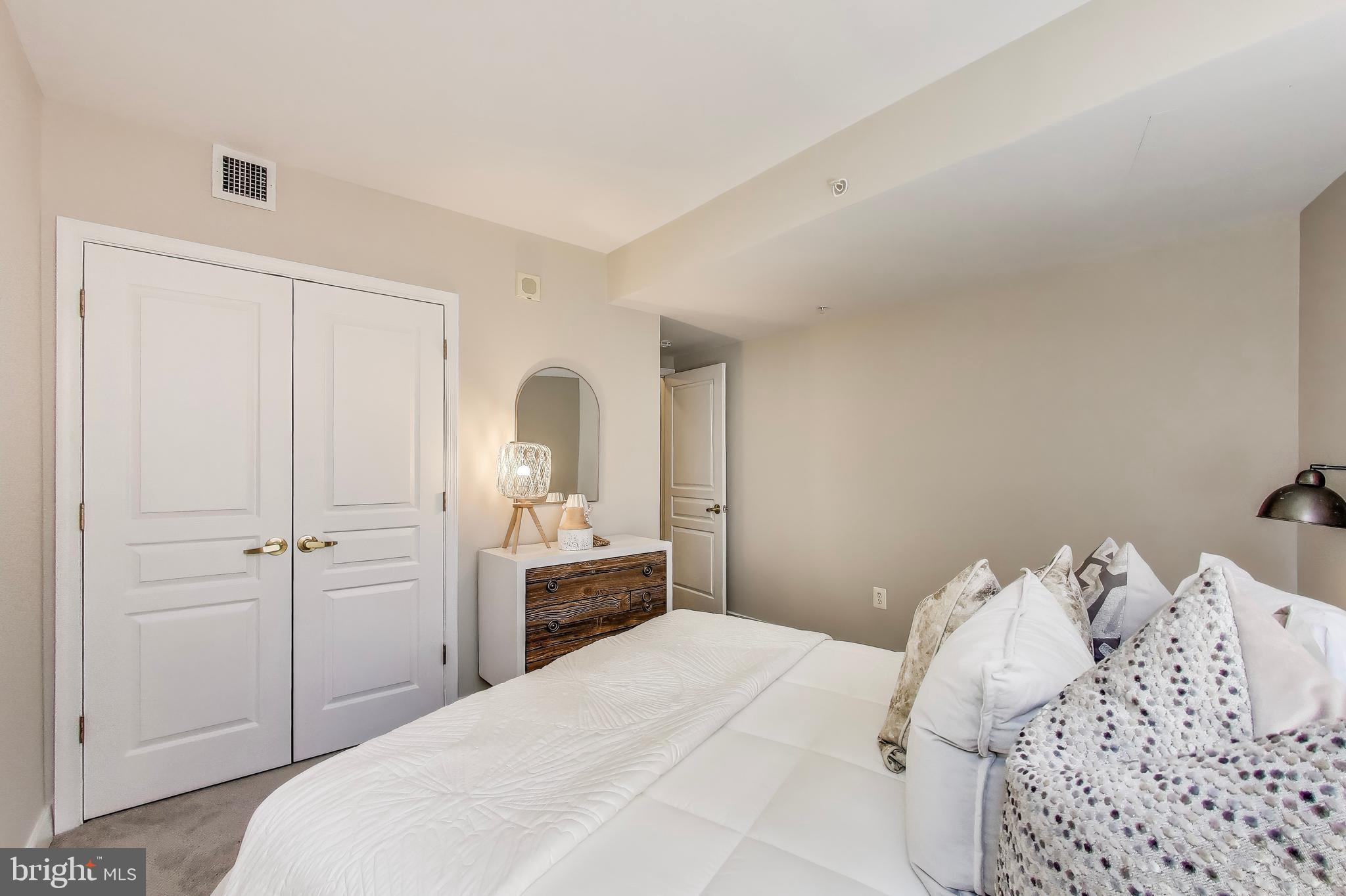 616 E St NW #648