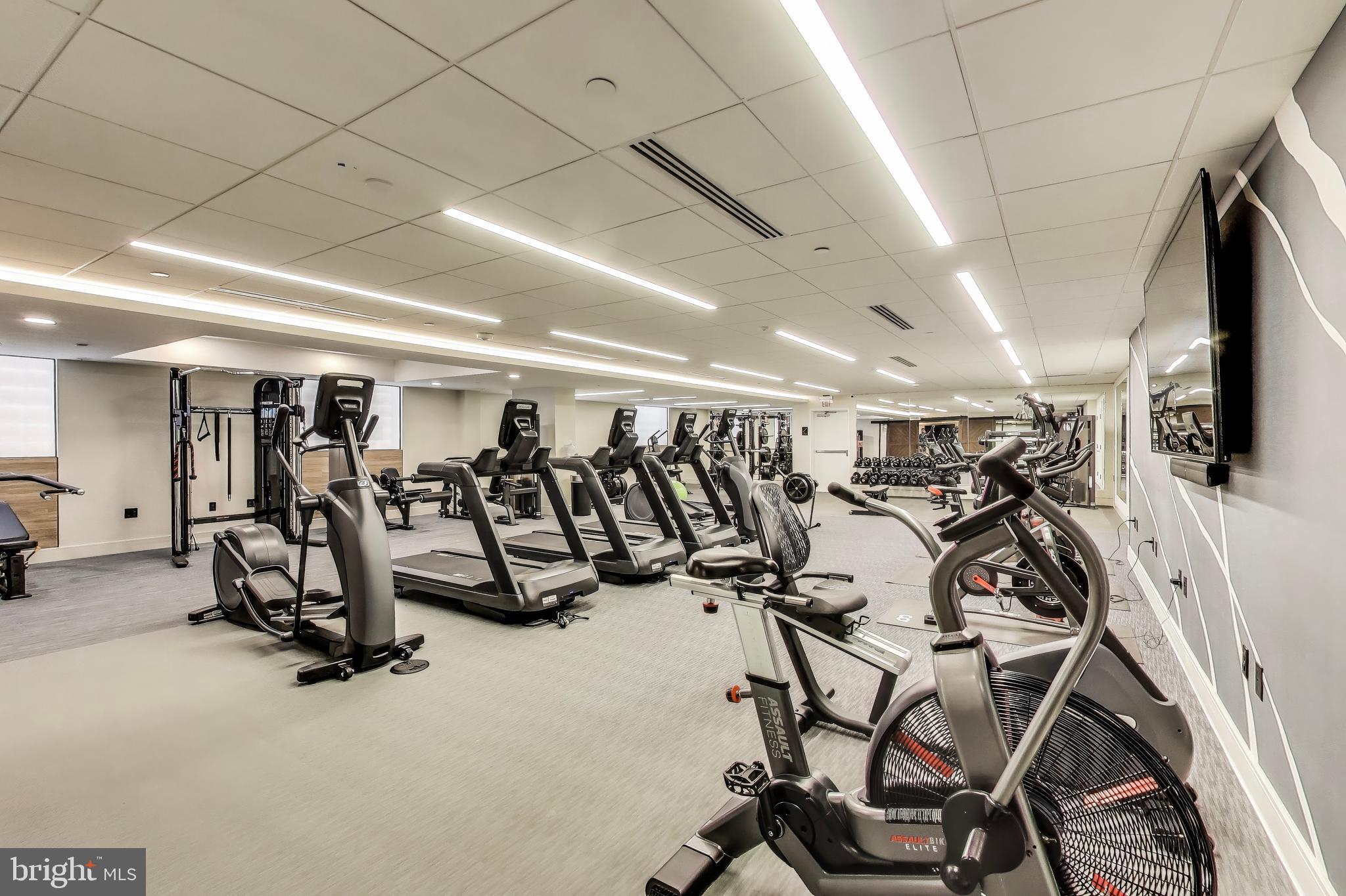 616 E St NW #648