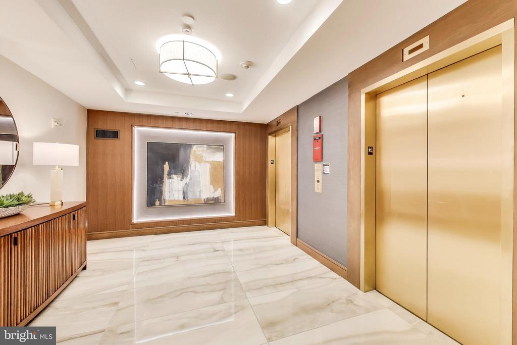 616 E St NW #648