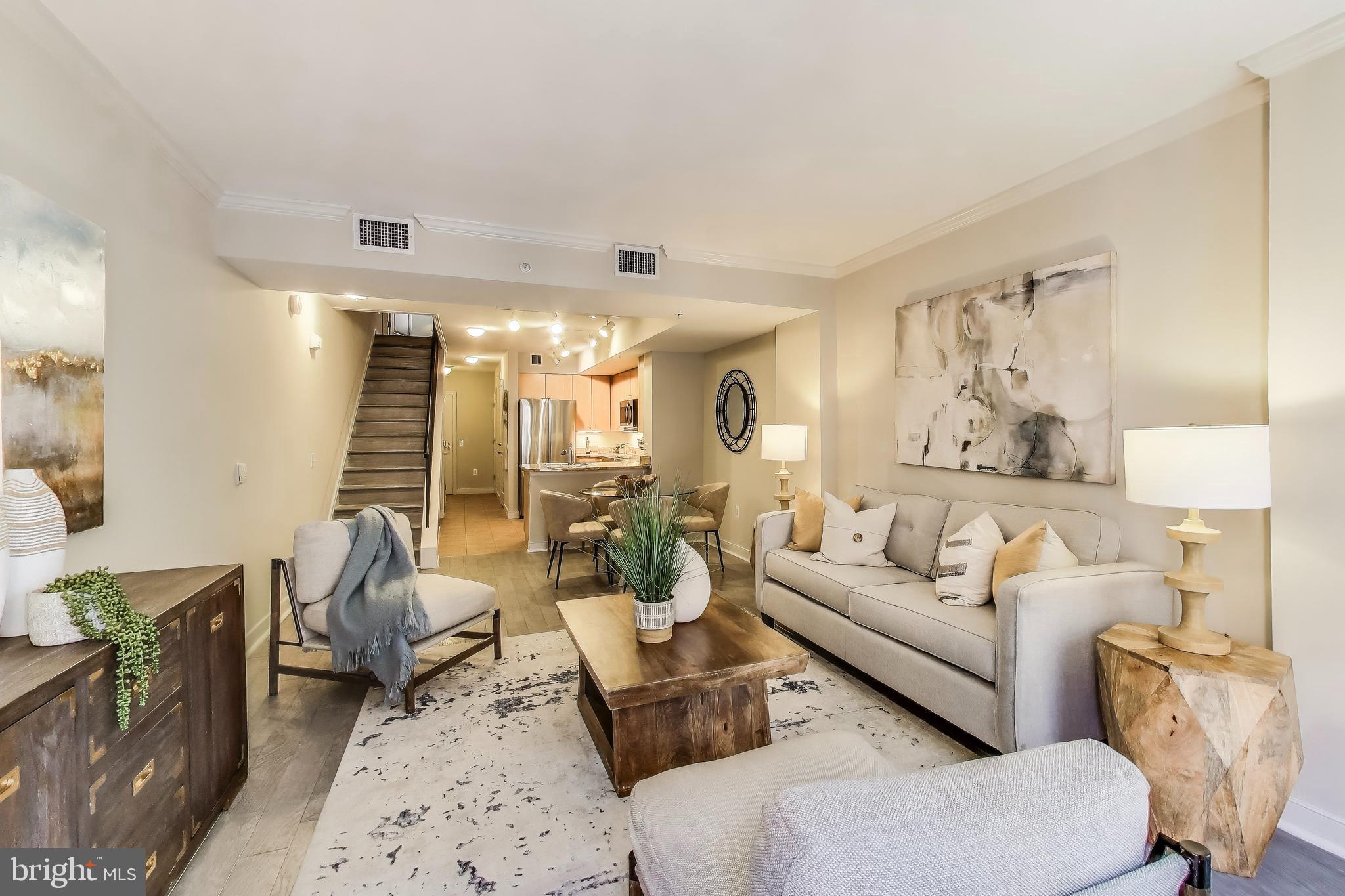 616 E St NW #648