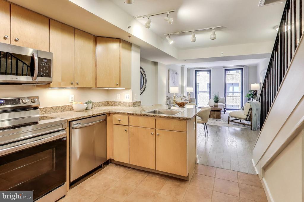 616 E St NW #648