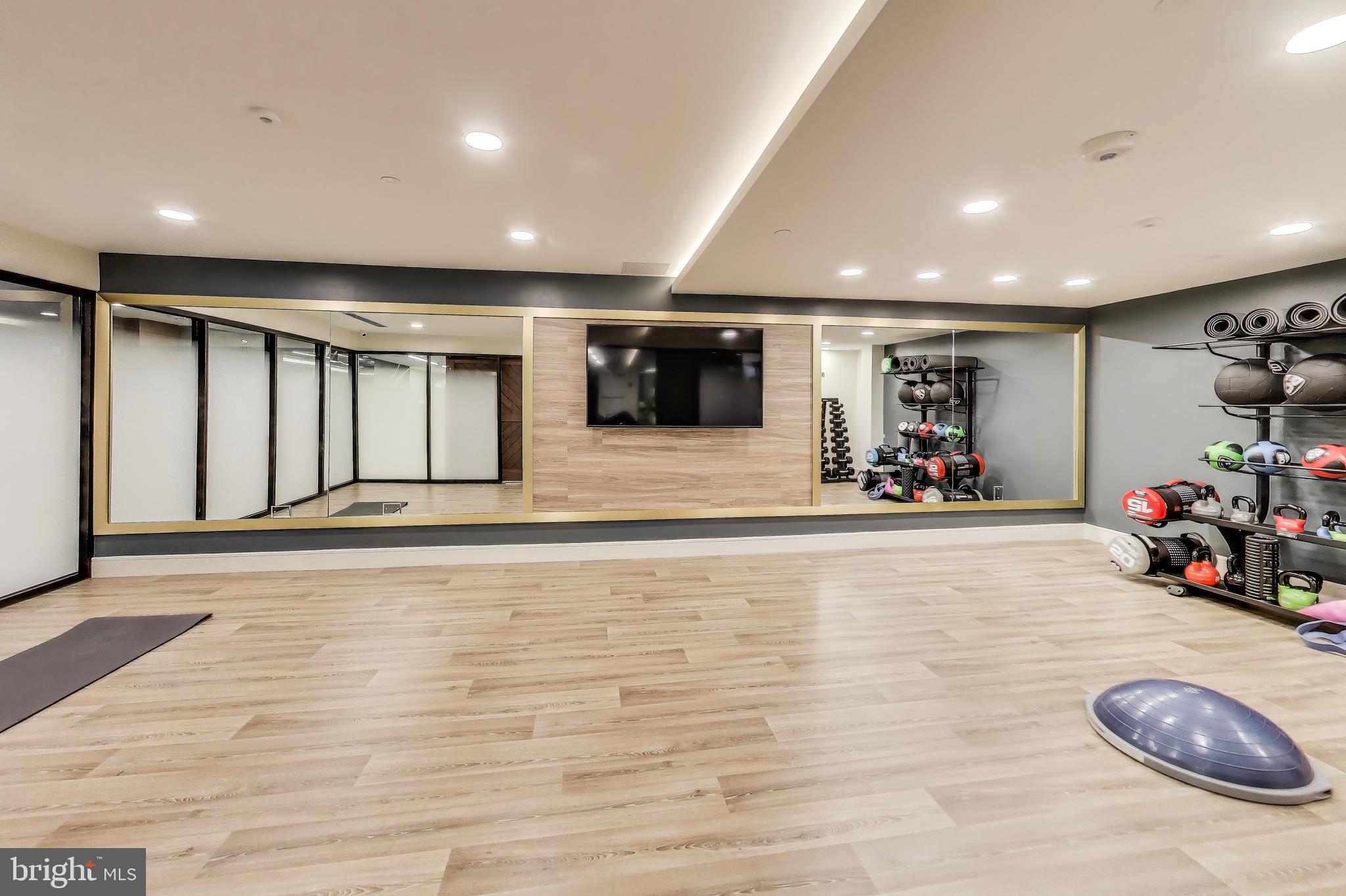 616 E St NW #648