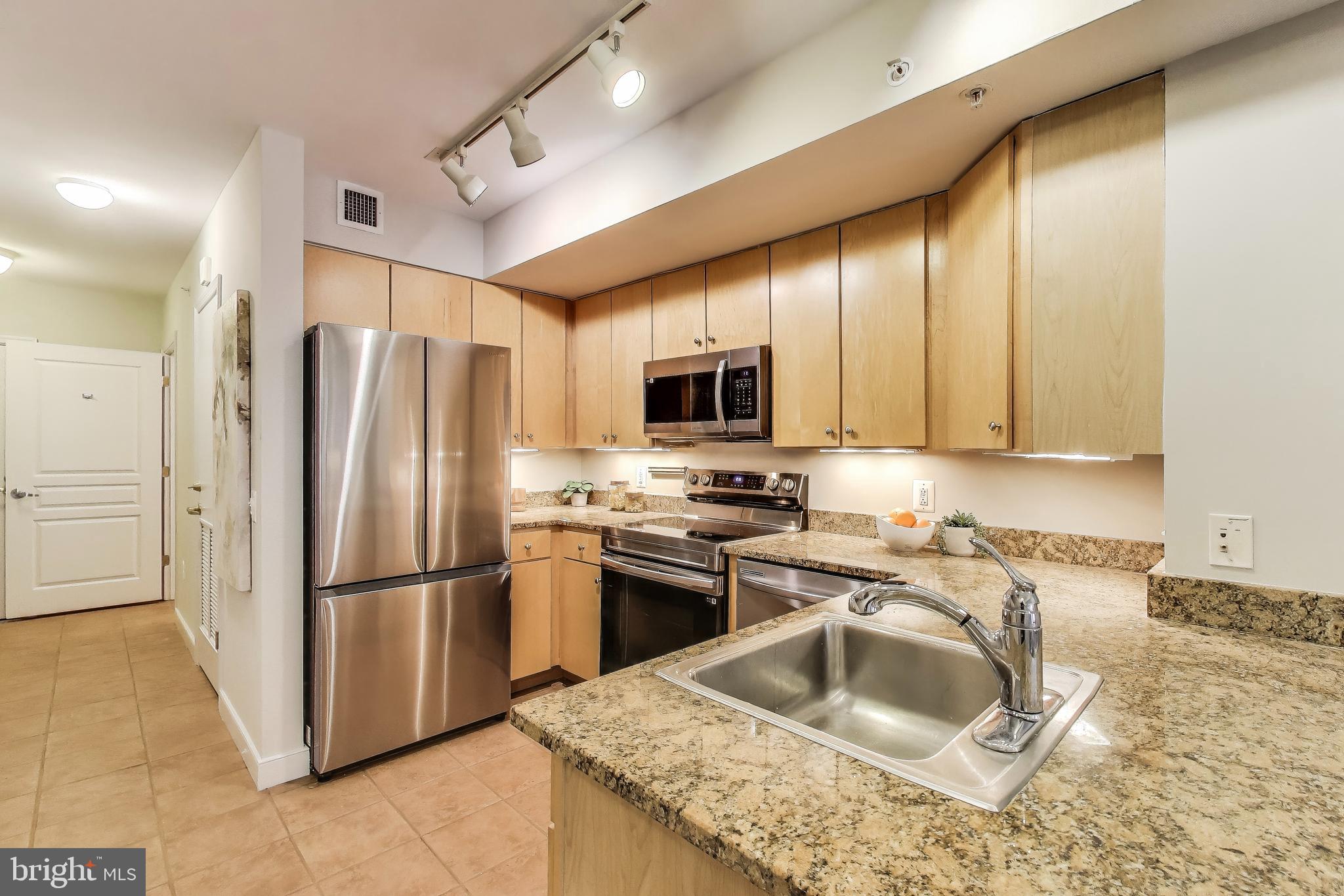 616 E St NW #648