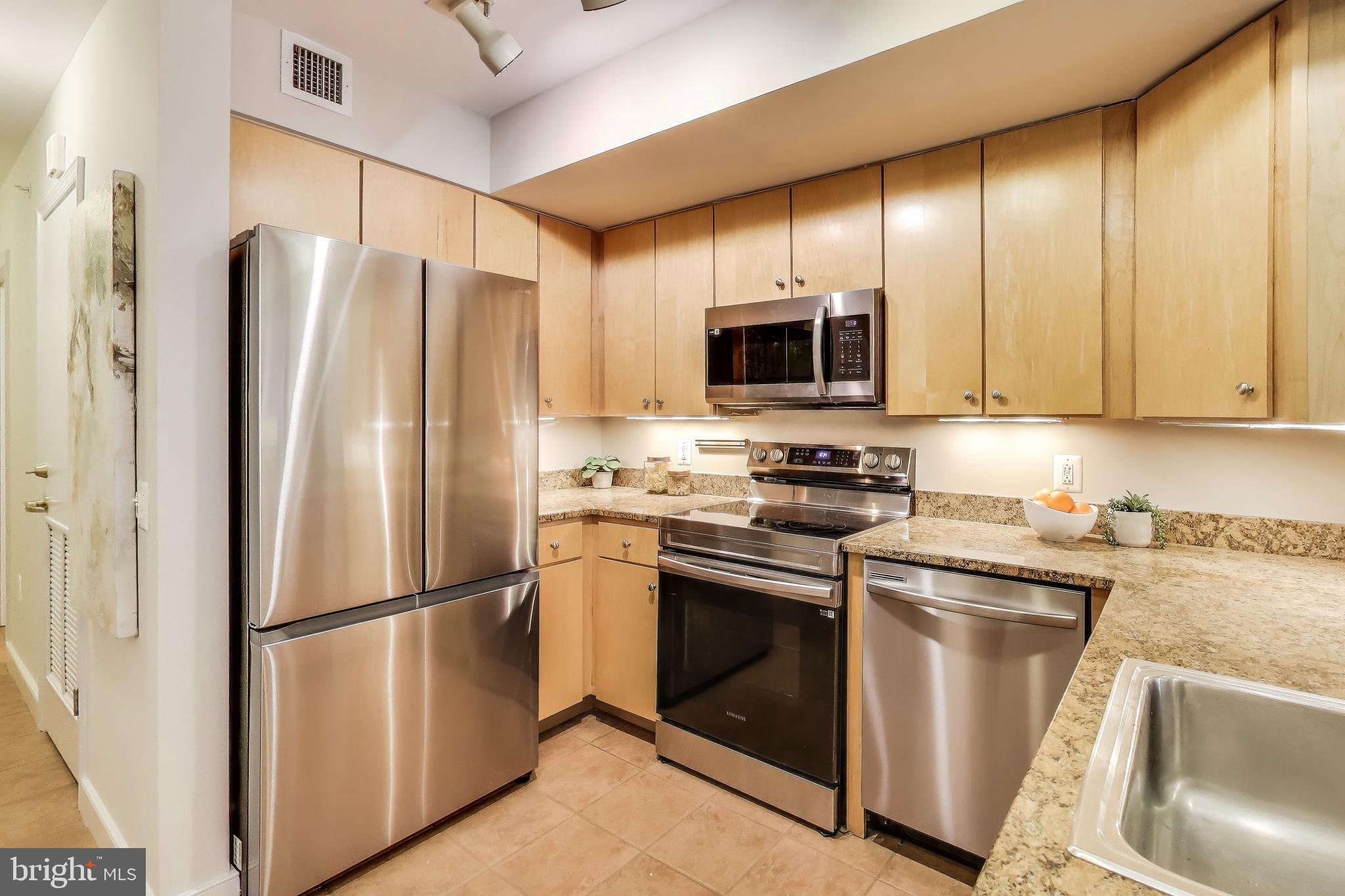616 E St NW #648