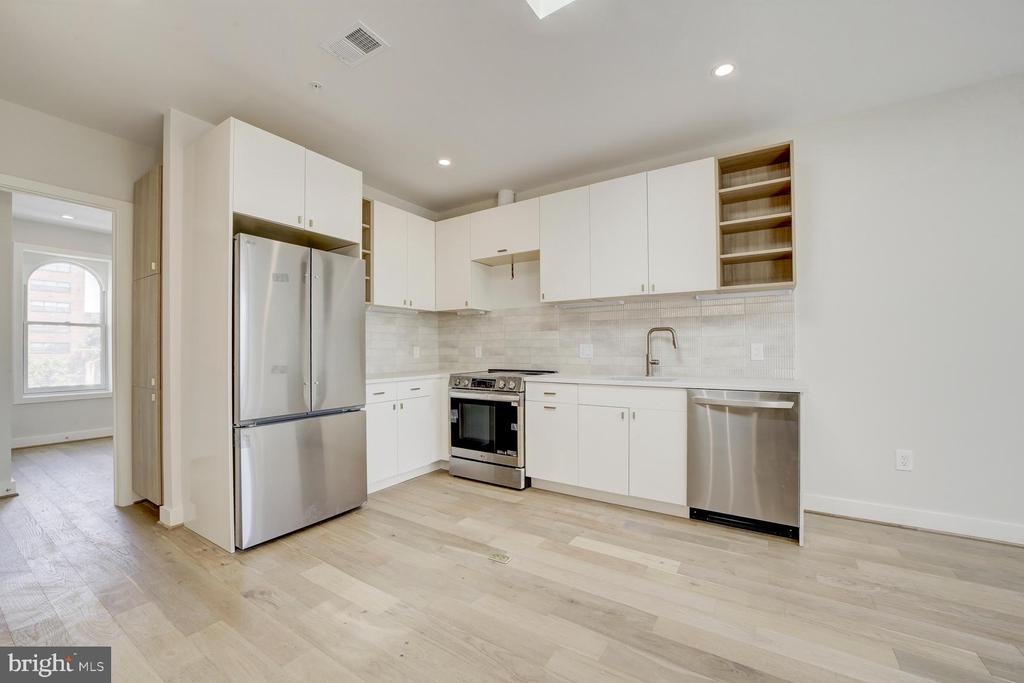 3118 MOUNT PLEASANT ST NW #4