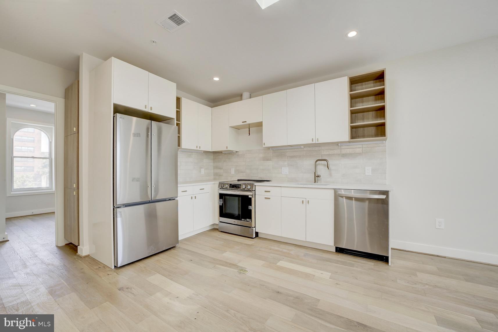 3118 MOUNT PLEASANT ST NW #4