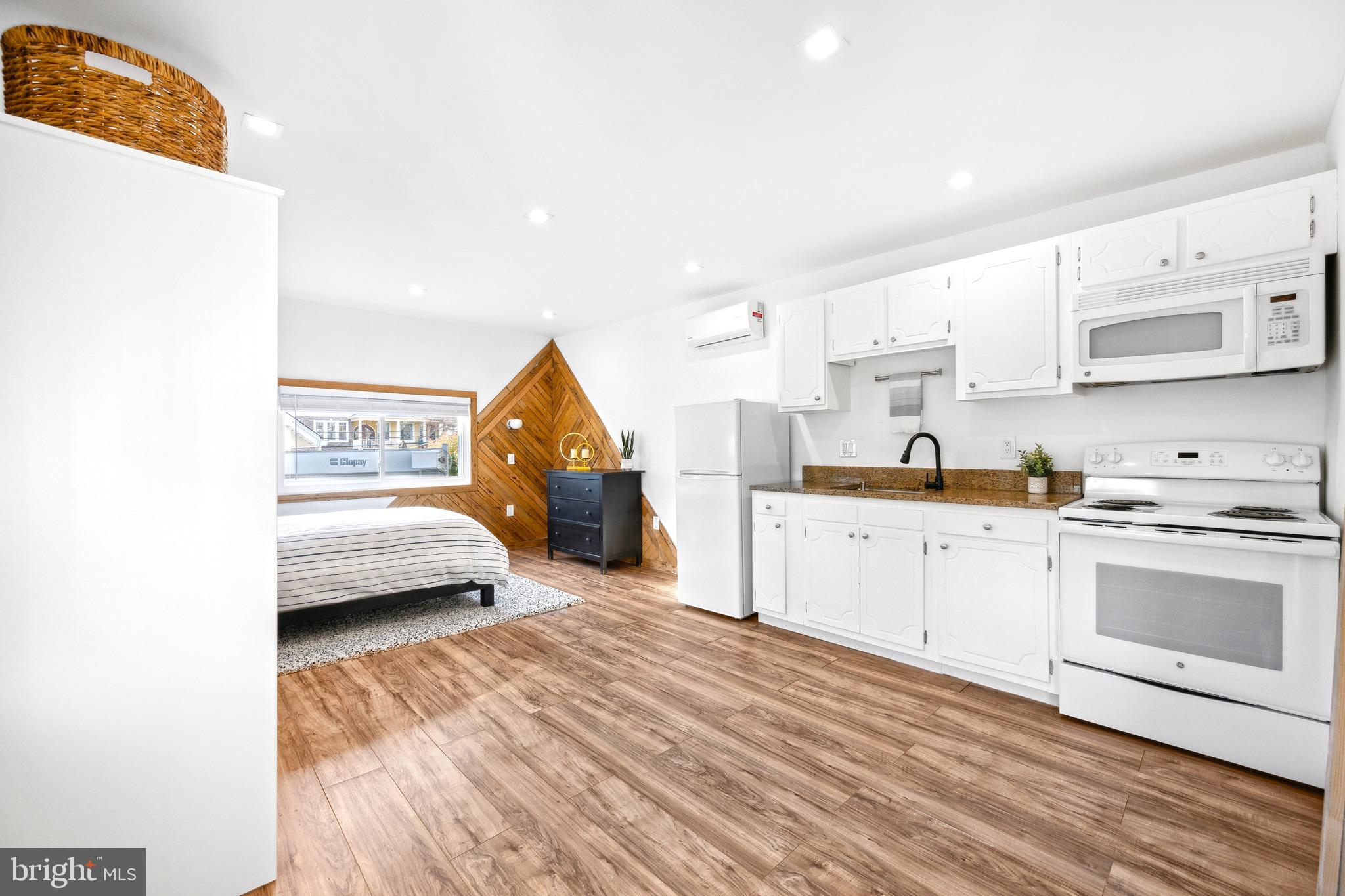 2807 13th St NE