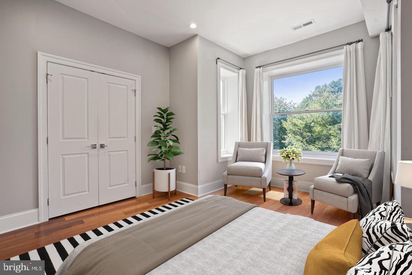 1975 BILTMORE STREET NW #3