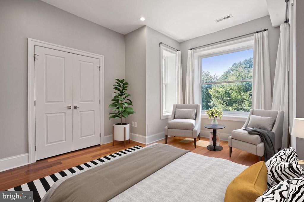 1975 BILTMORE STREET NW #3