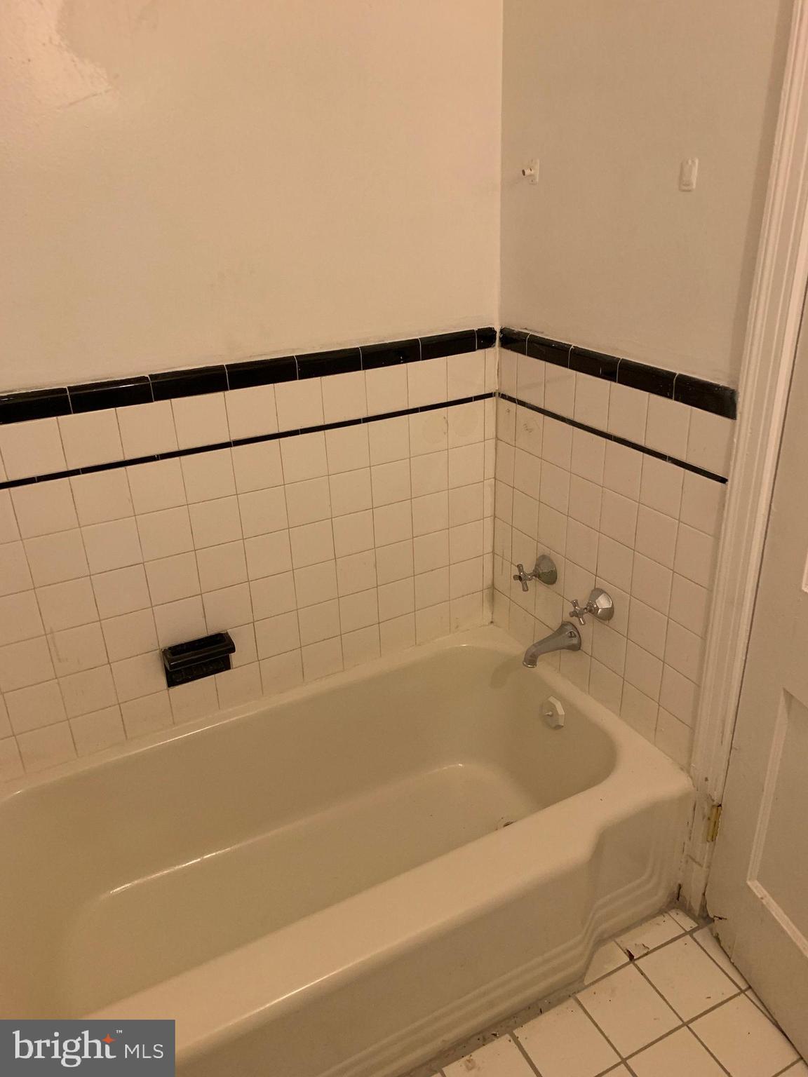 1835 CORCORAN STREET NE