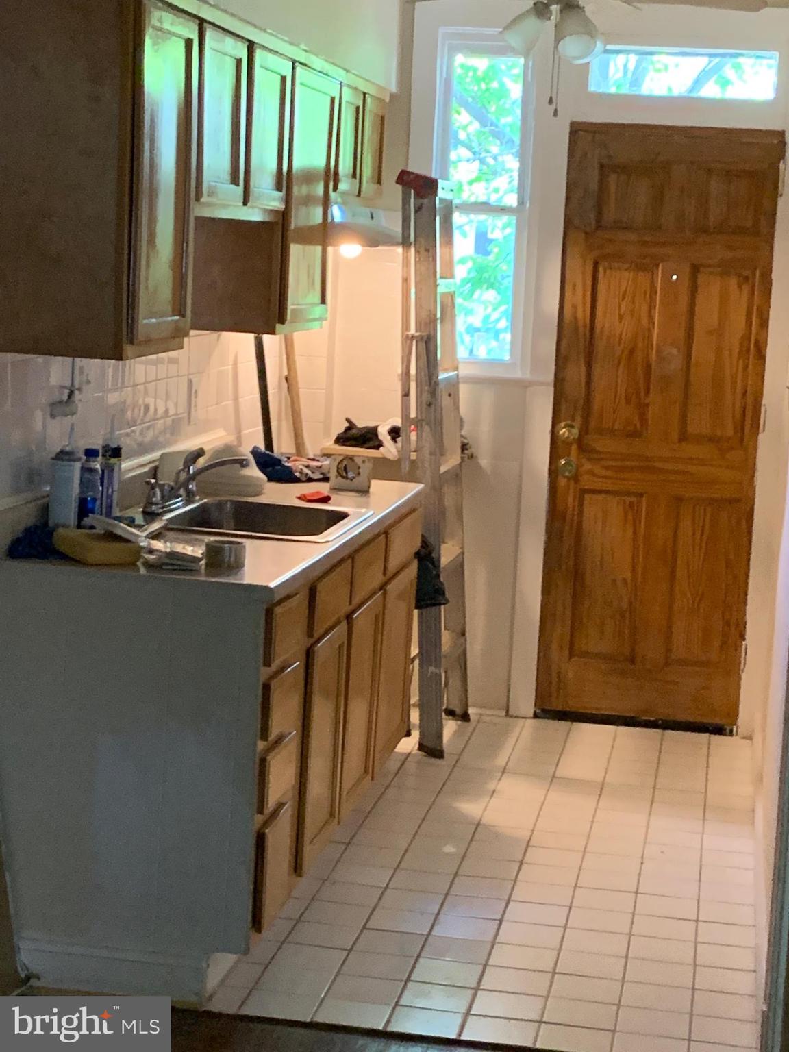 1835 CORCORAN STREET NE