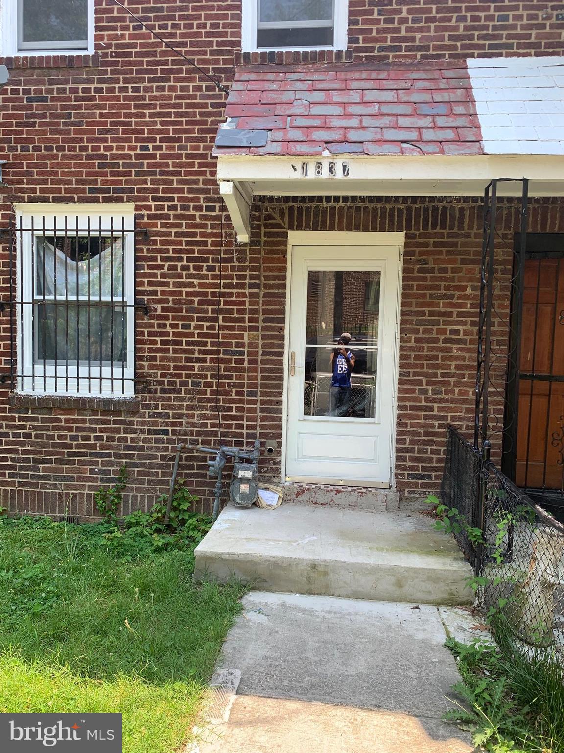 1837 CORCORAN STREET NE