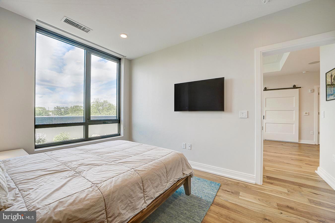1111 Pennsylvania Ave SE #409