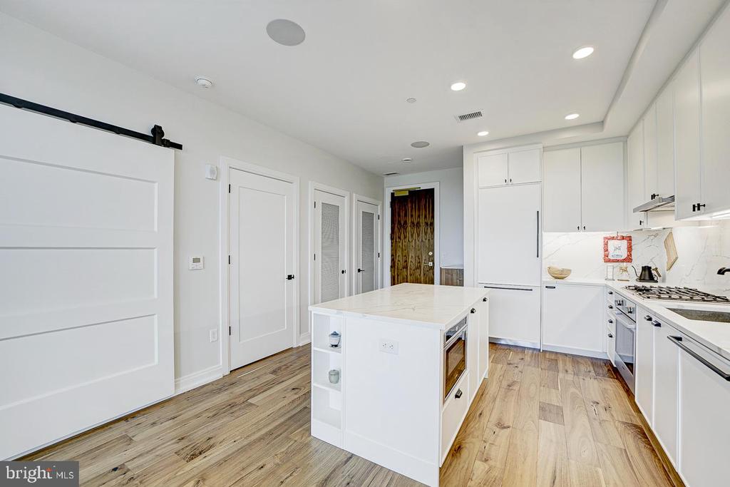 1111 Pennsylvania Ave SE #409