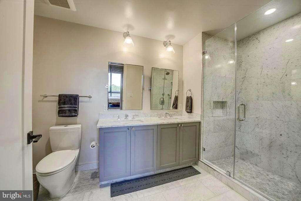 1111 Pennsylvania Ave SE #409