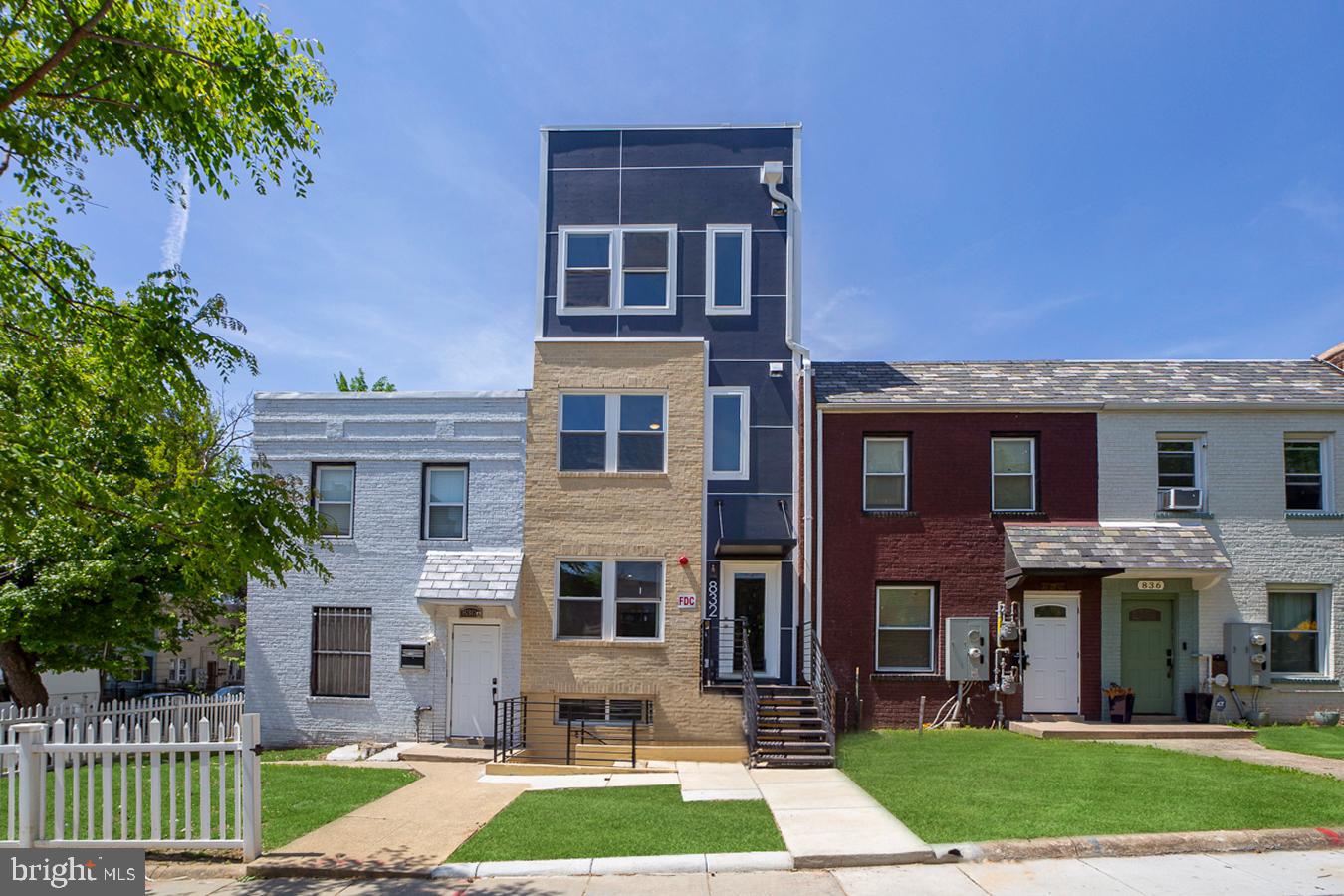 832 19th St NE #C