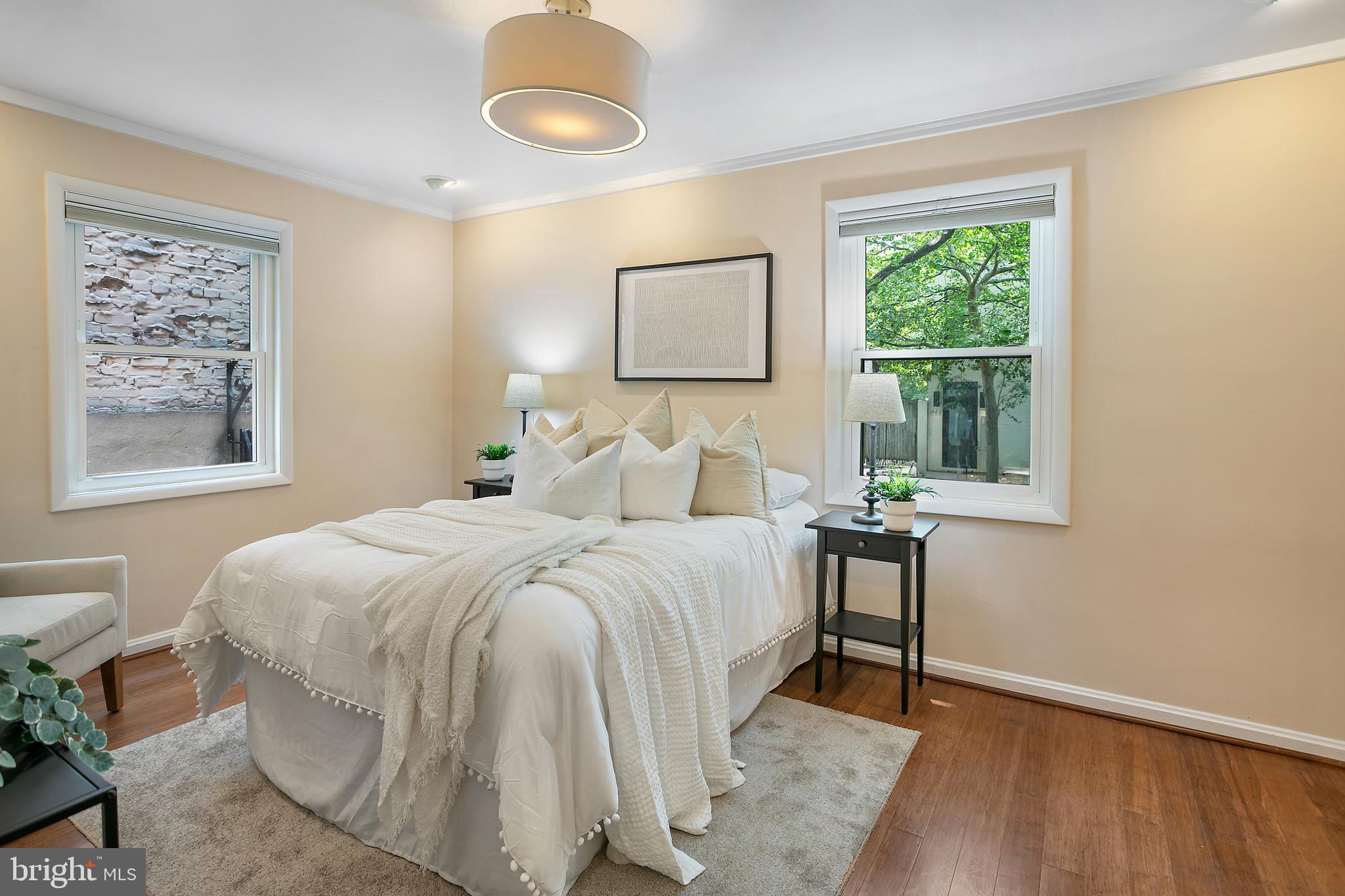 469 Ridge St NW #1