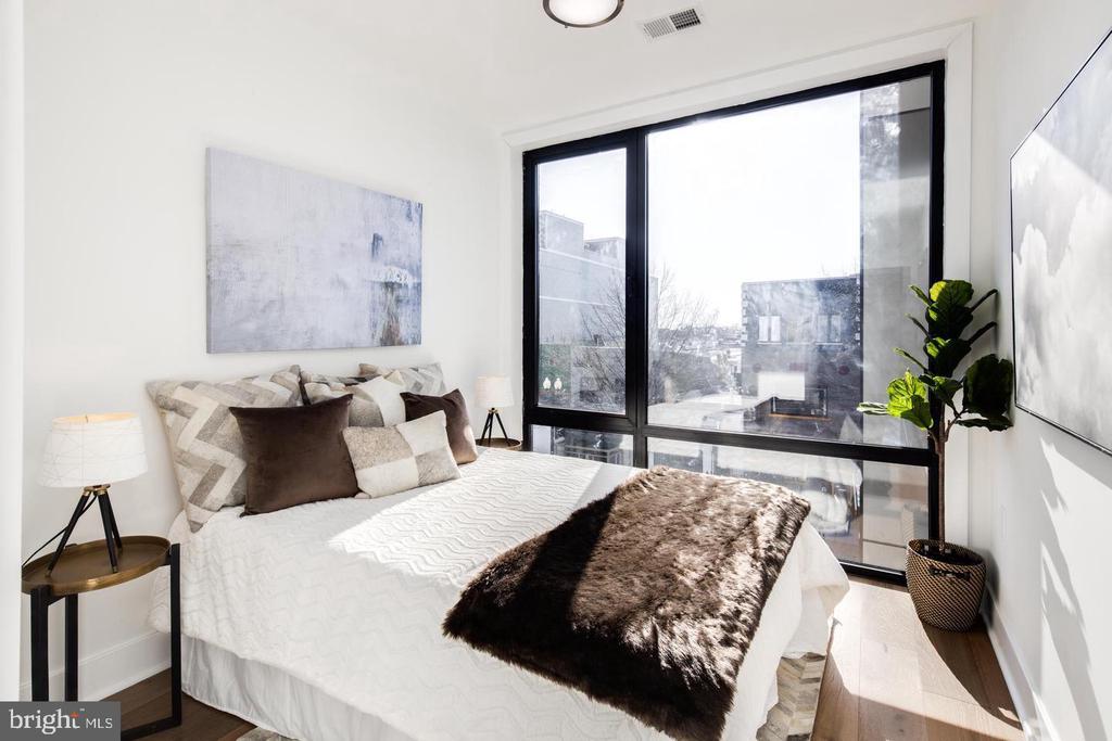 3619 GEORGIA AVE NW #502