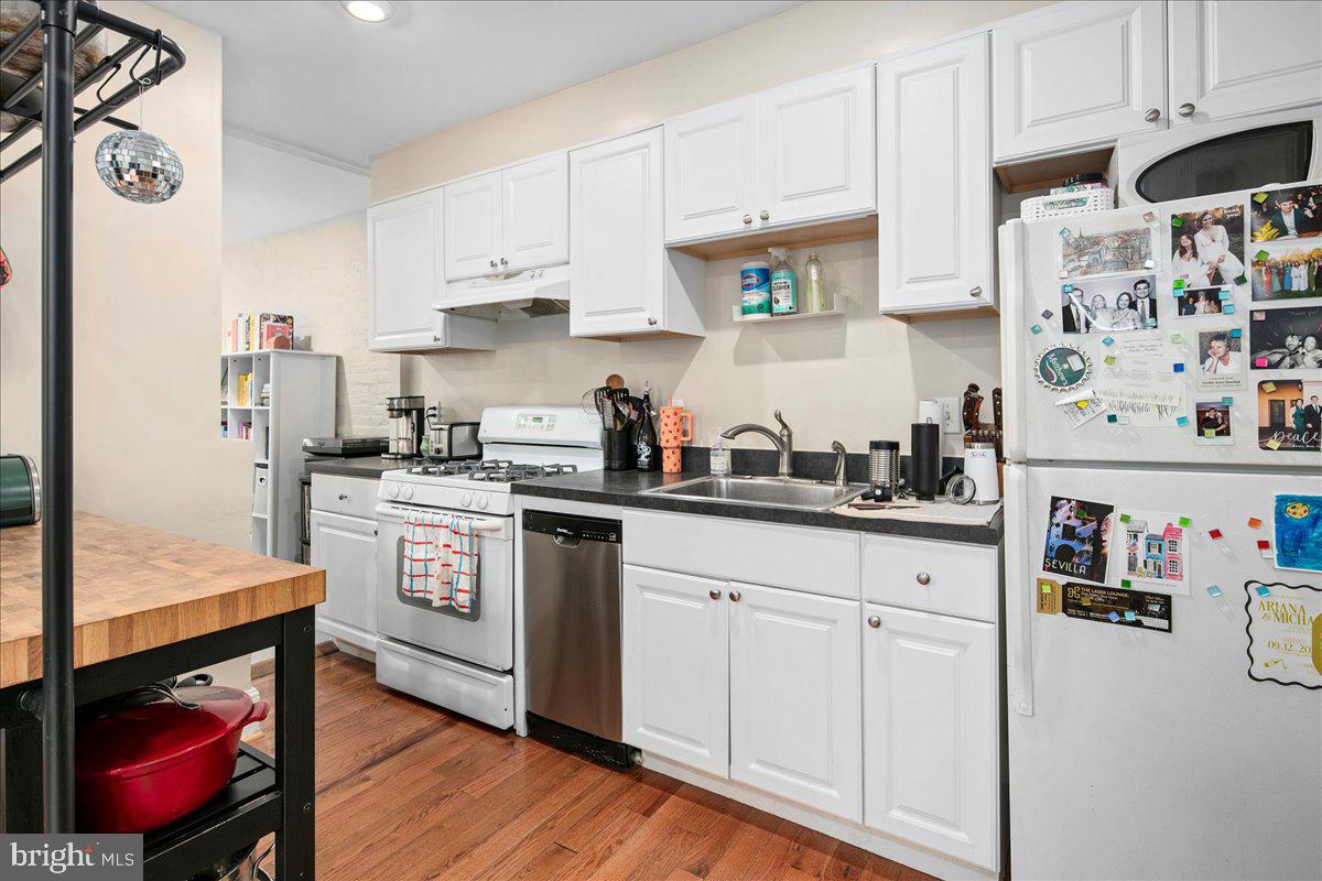 304 2ND STREET SE