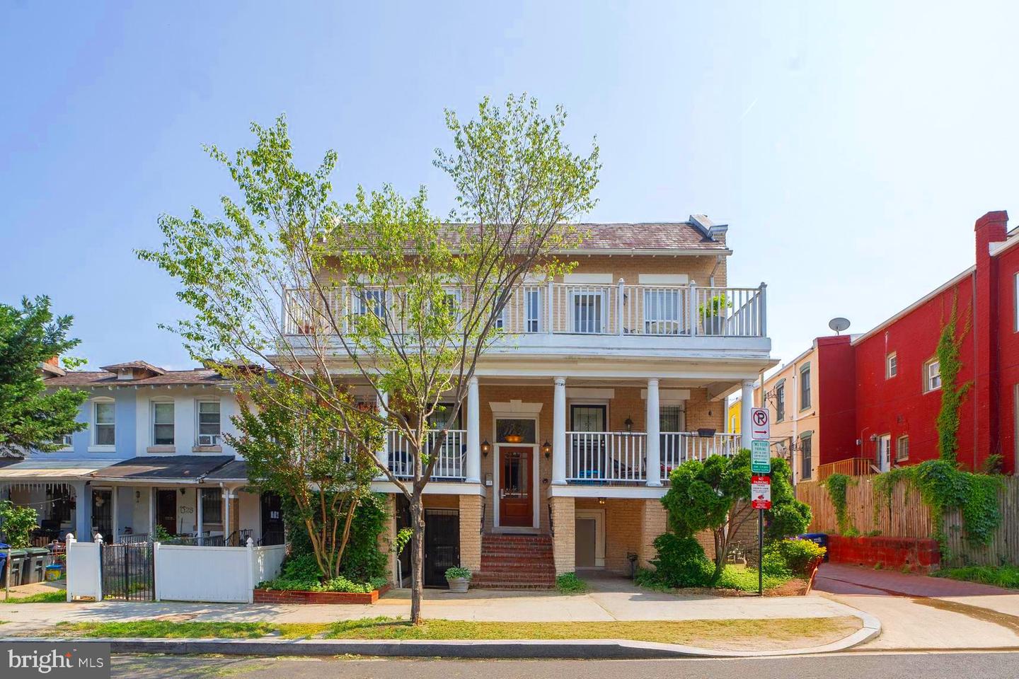1030 FAIRMONT ST NW #204