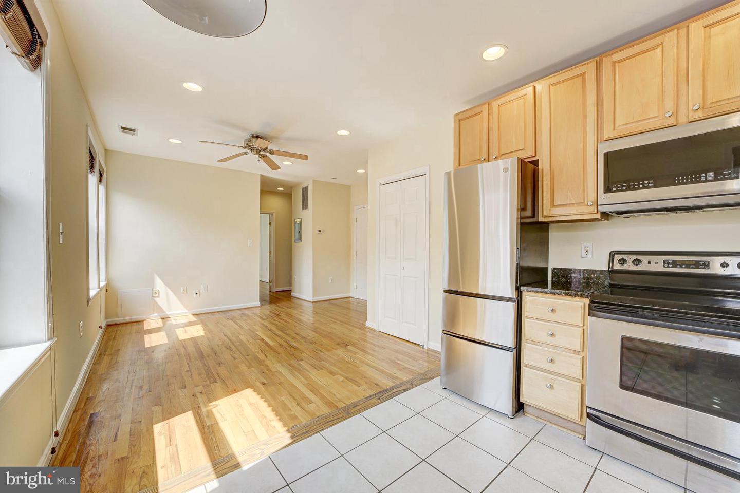 1030 FAIRMONT ST NW #204