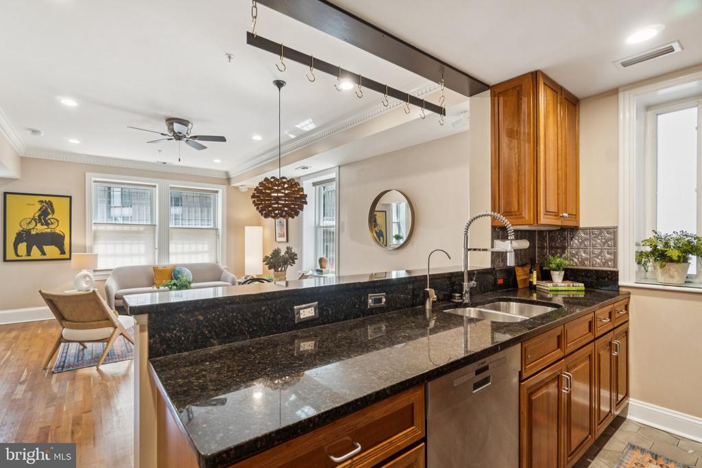 1212 M STREET NW 103