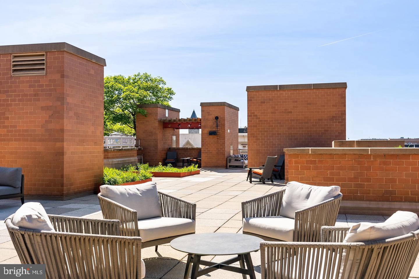 616 E ST NW #1102