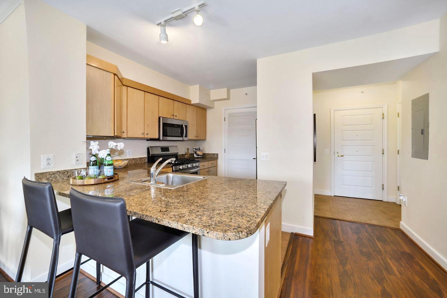 616 E ST NW #1102