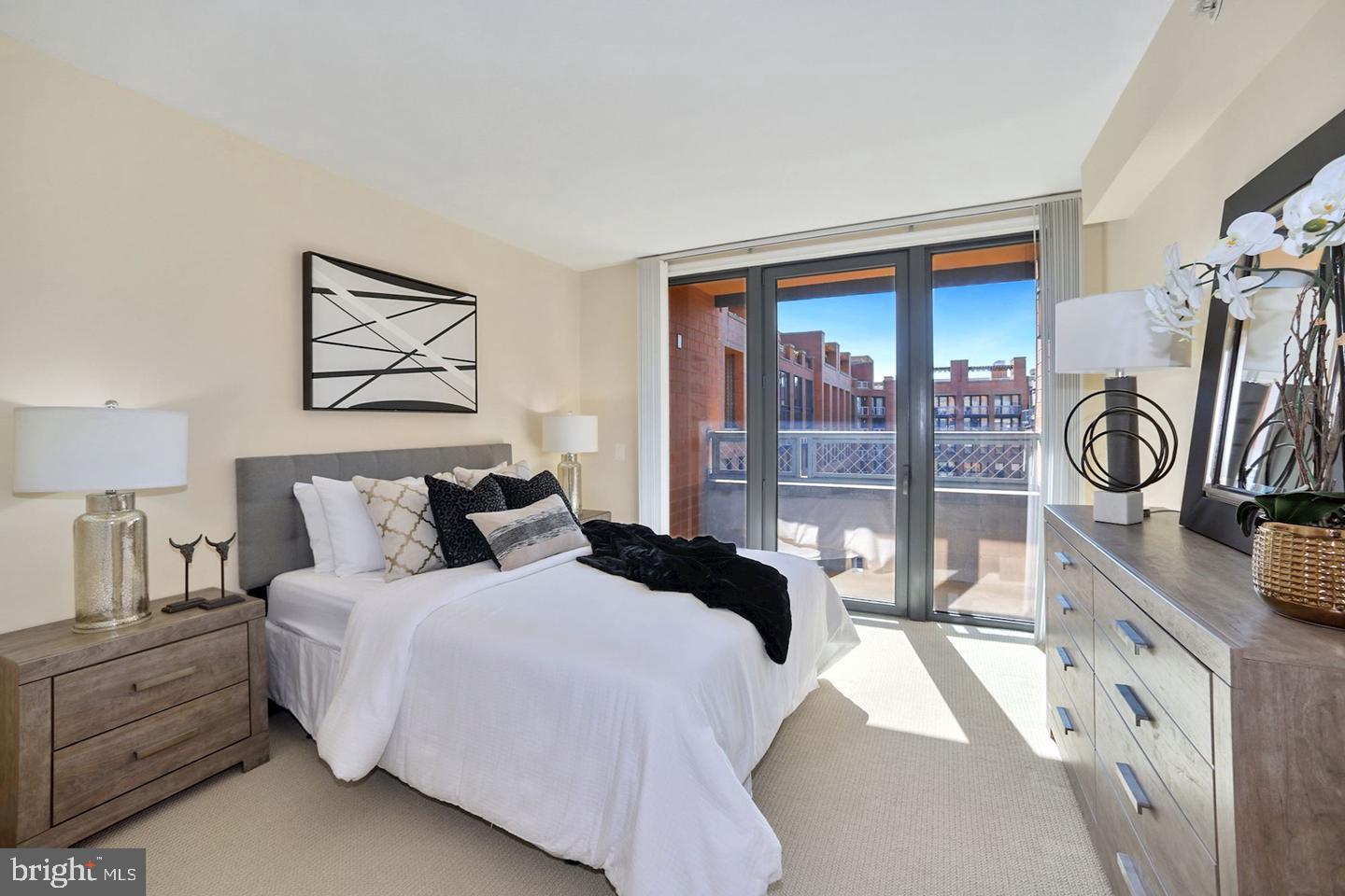 616 E ST NW #1102