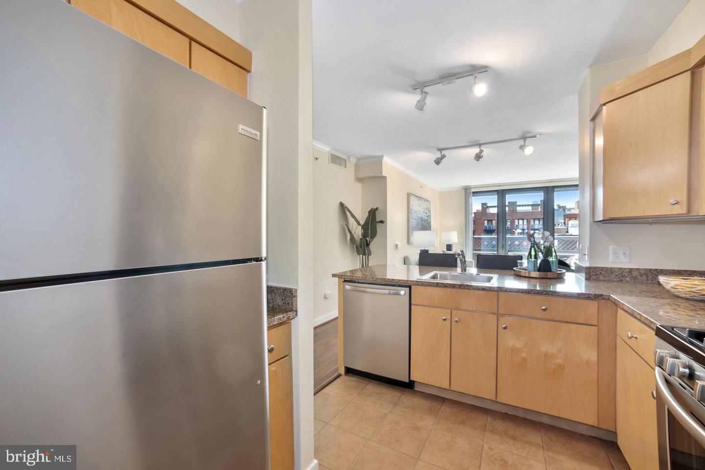 616 E ST NW #1102