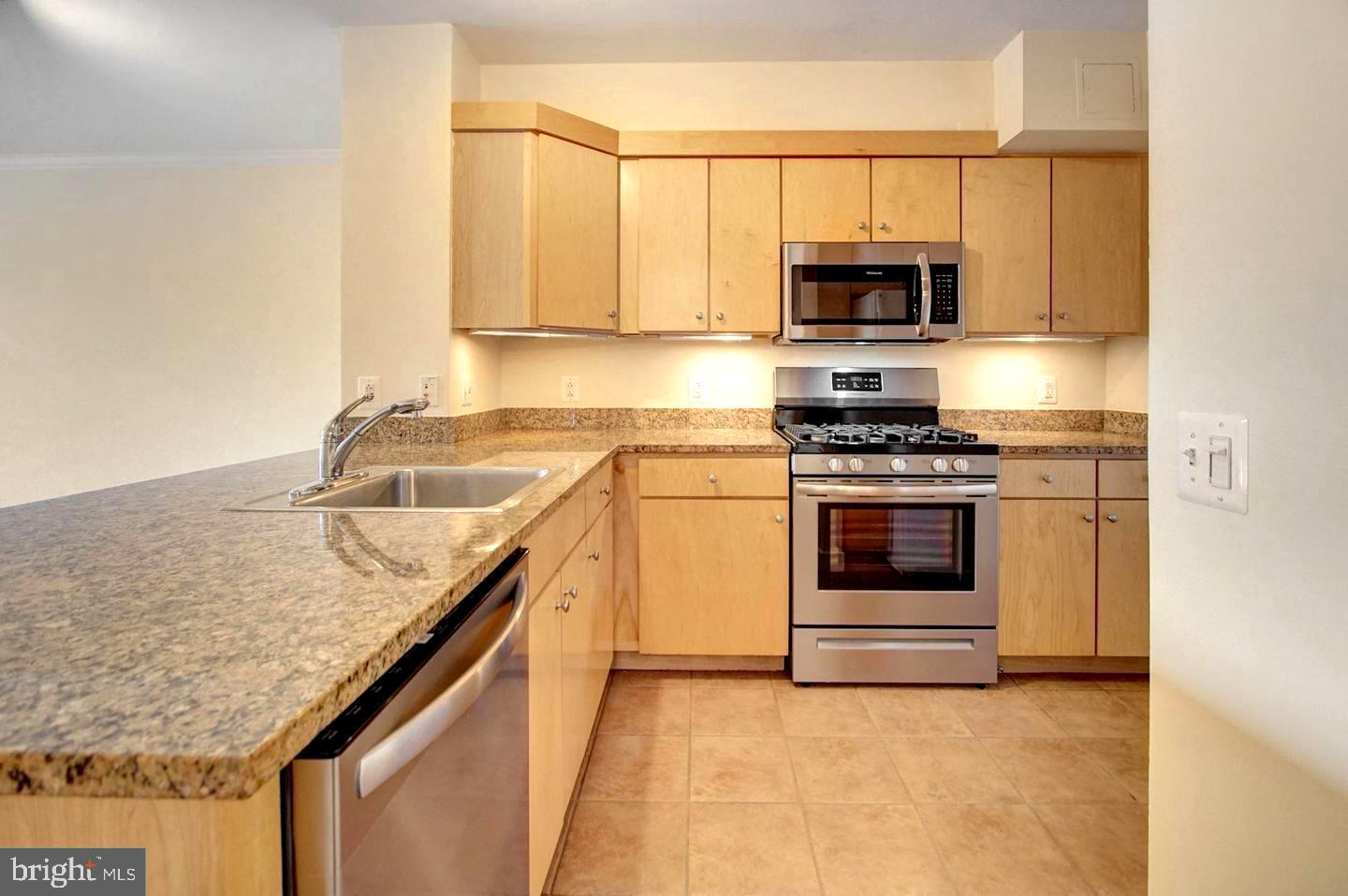 616 E ST NW #1102