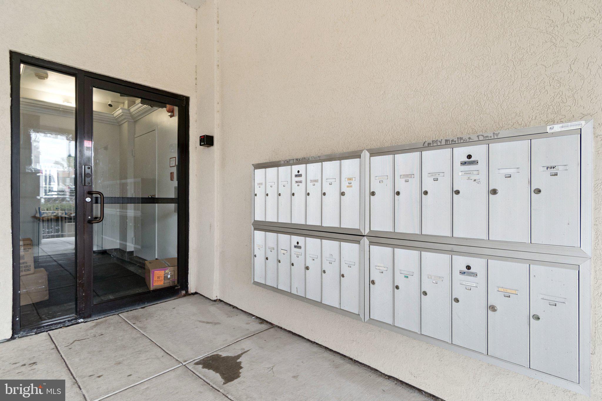 3217 WISCONSIN AVENUE NW 7D