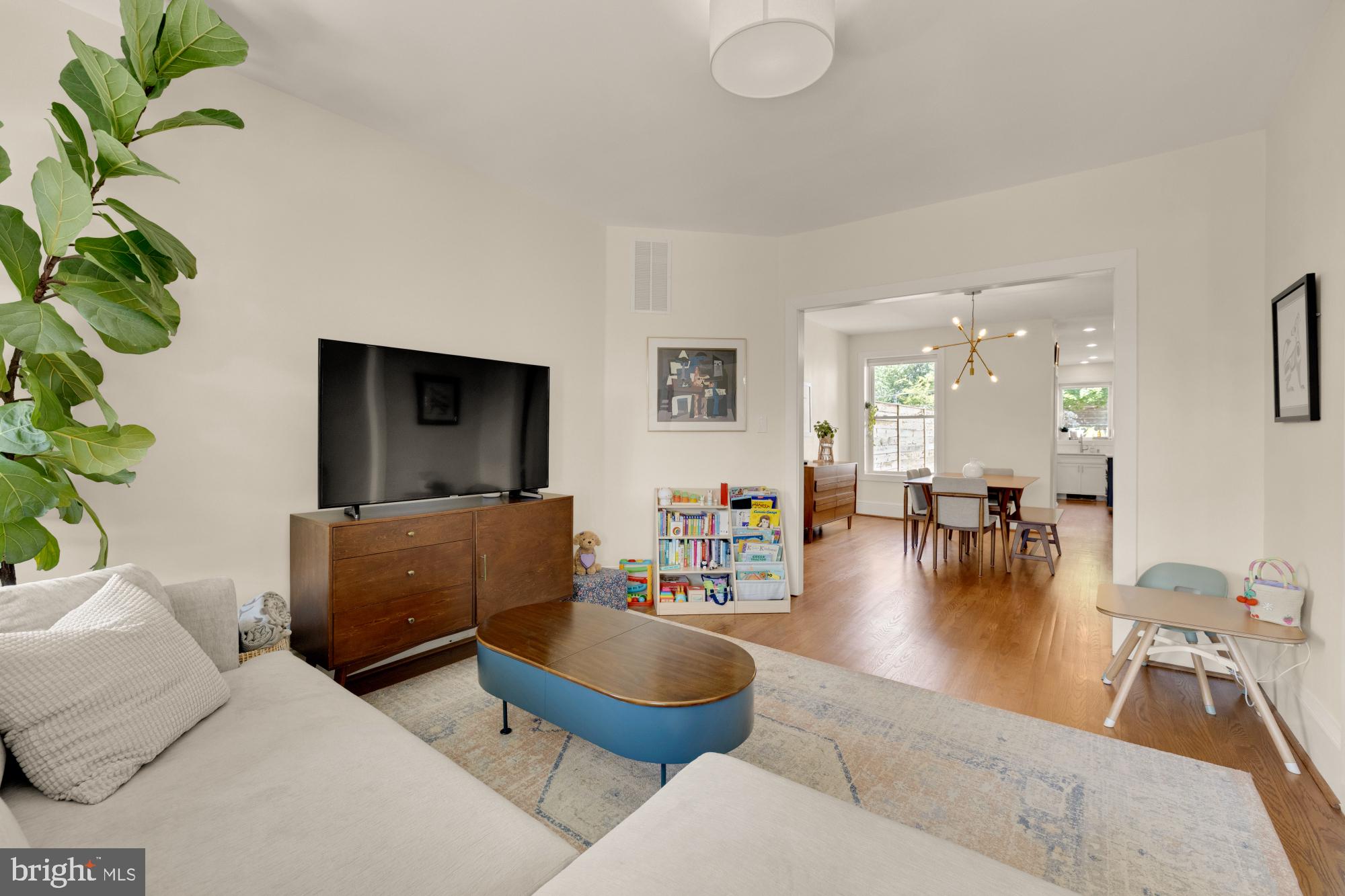 815 ALLISON STREET NW