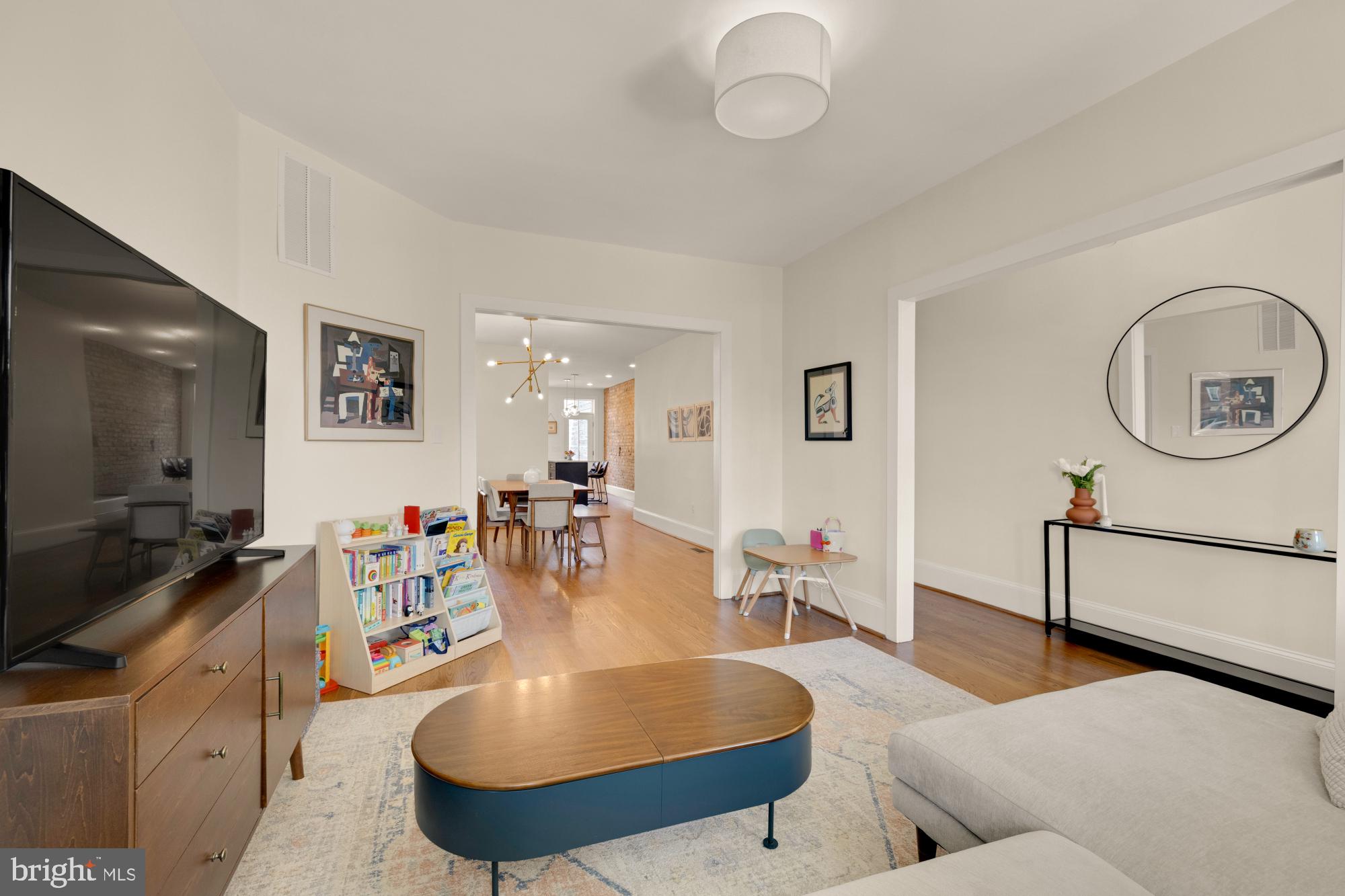 815 ALLISON STREET NW