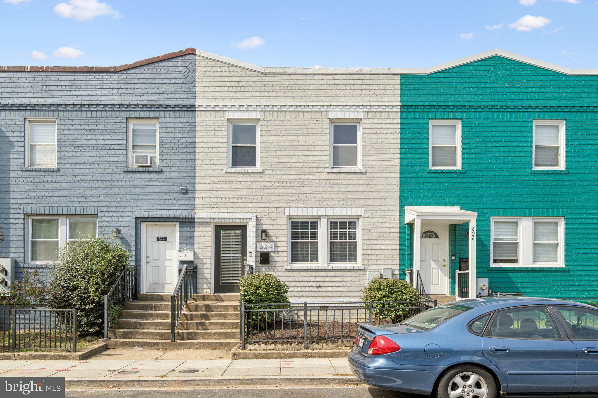 624 19TH STREET NE