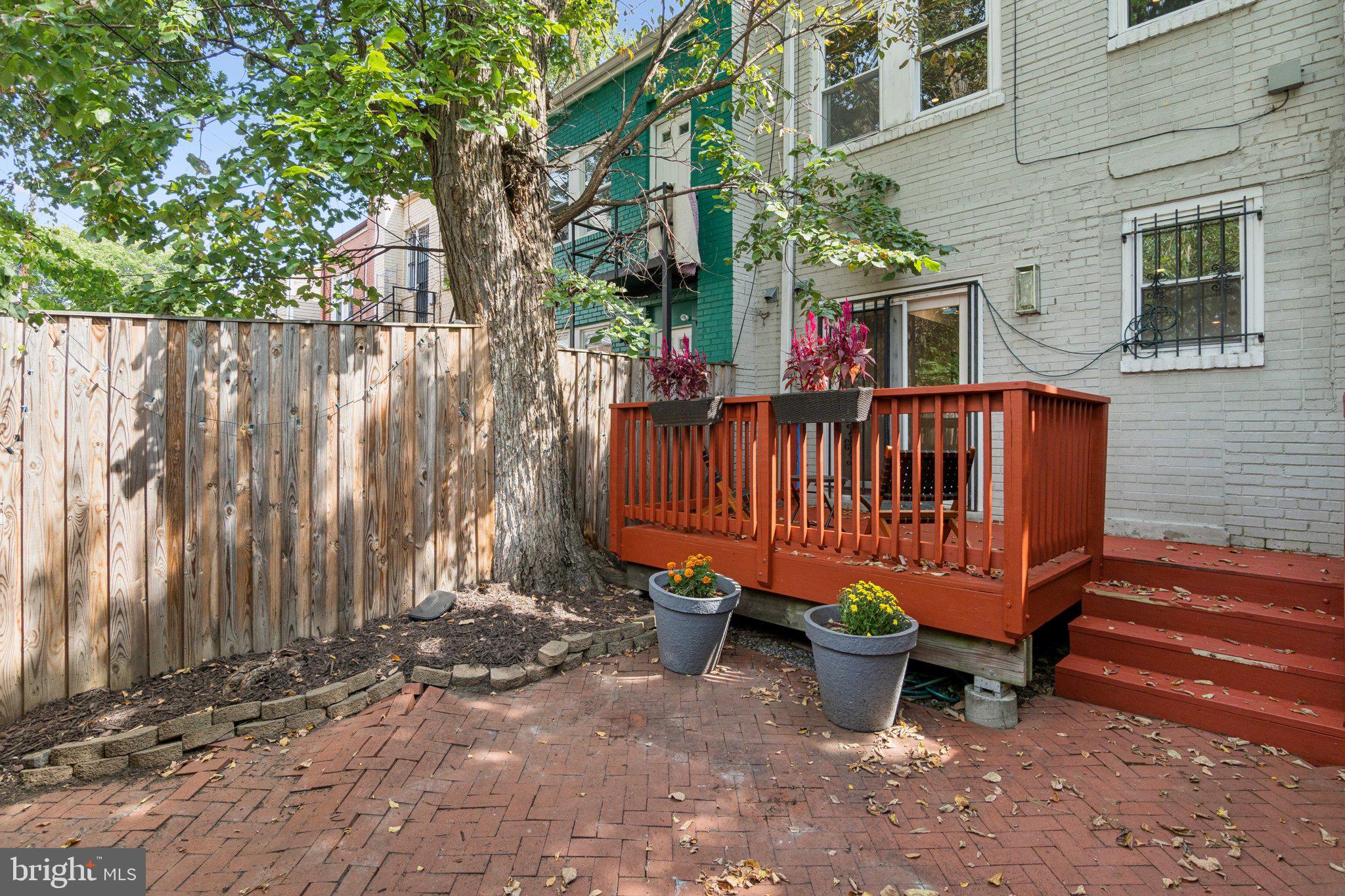 624 19TH STREET NE