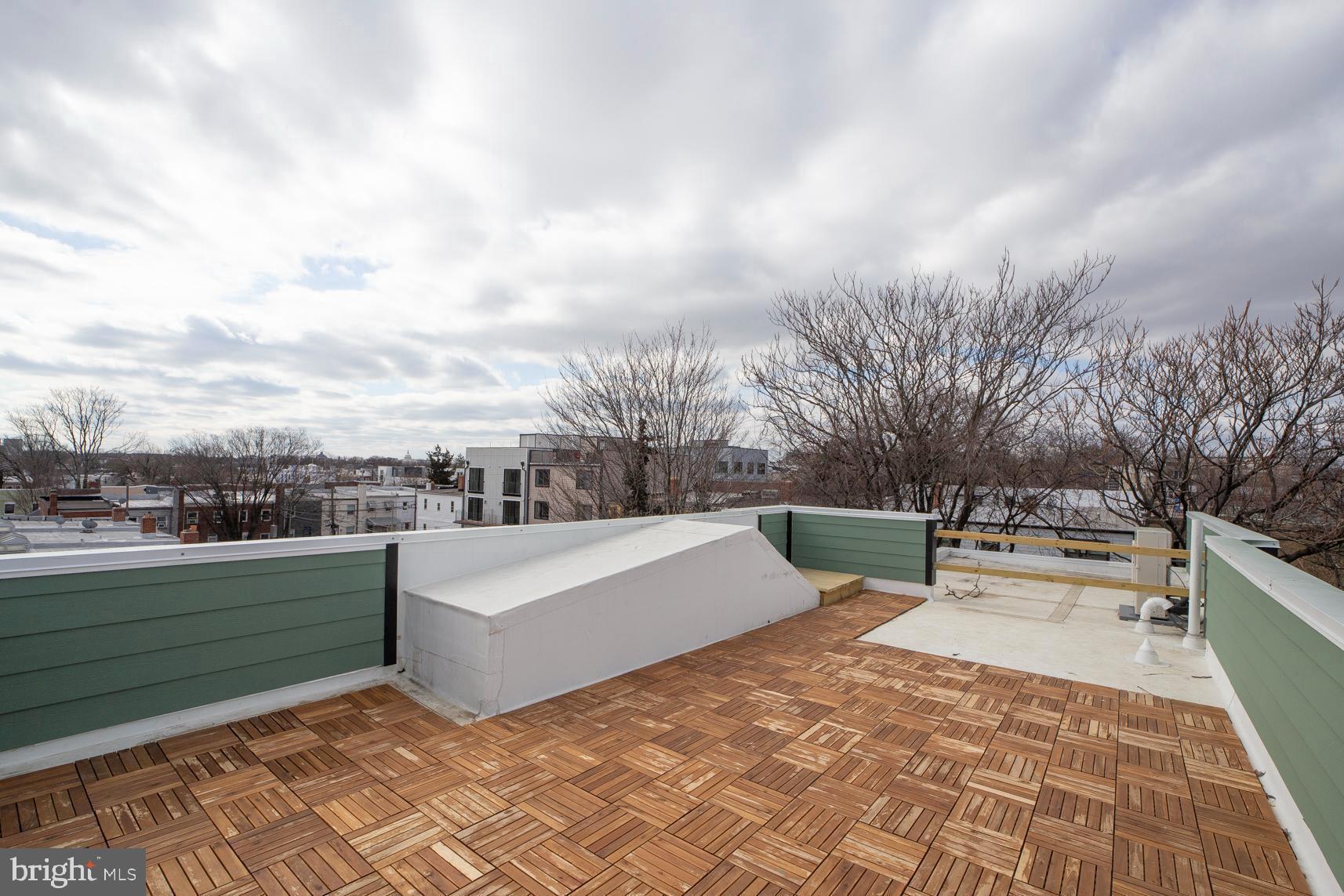 1146 16TH STREET NE