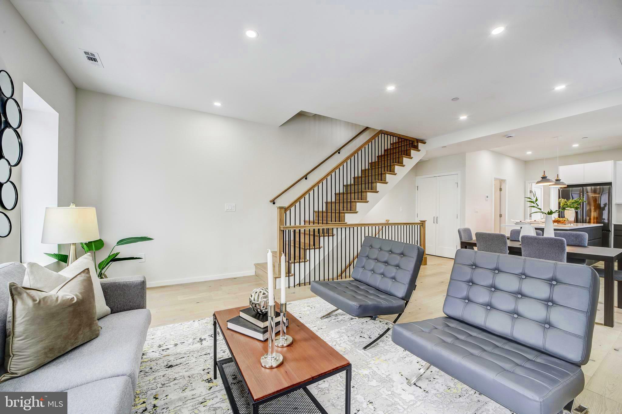 1146 16TH STREET NE