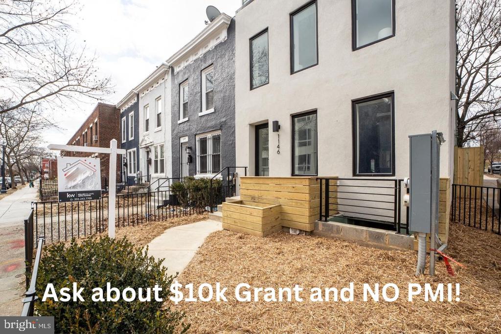 1146 16TH STREET NE