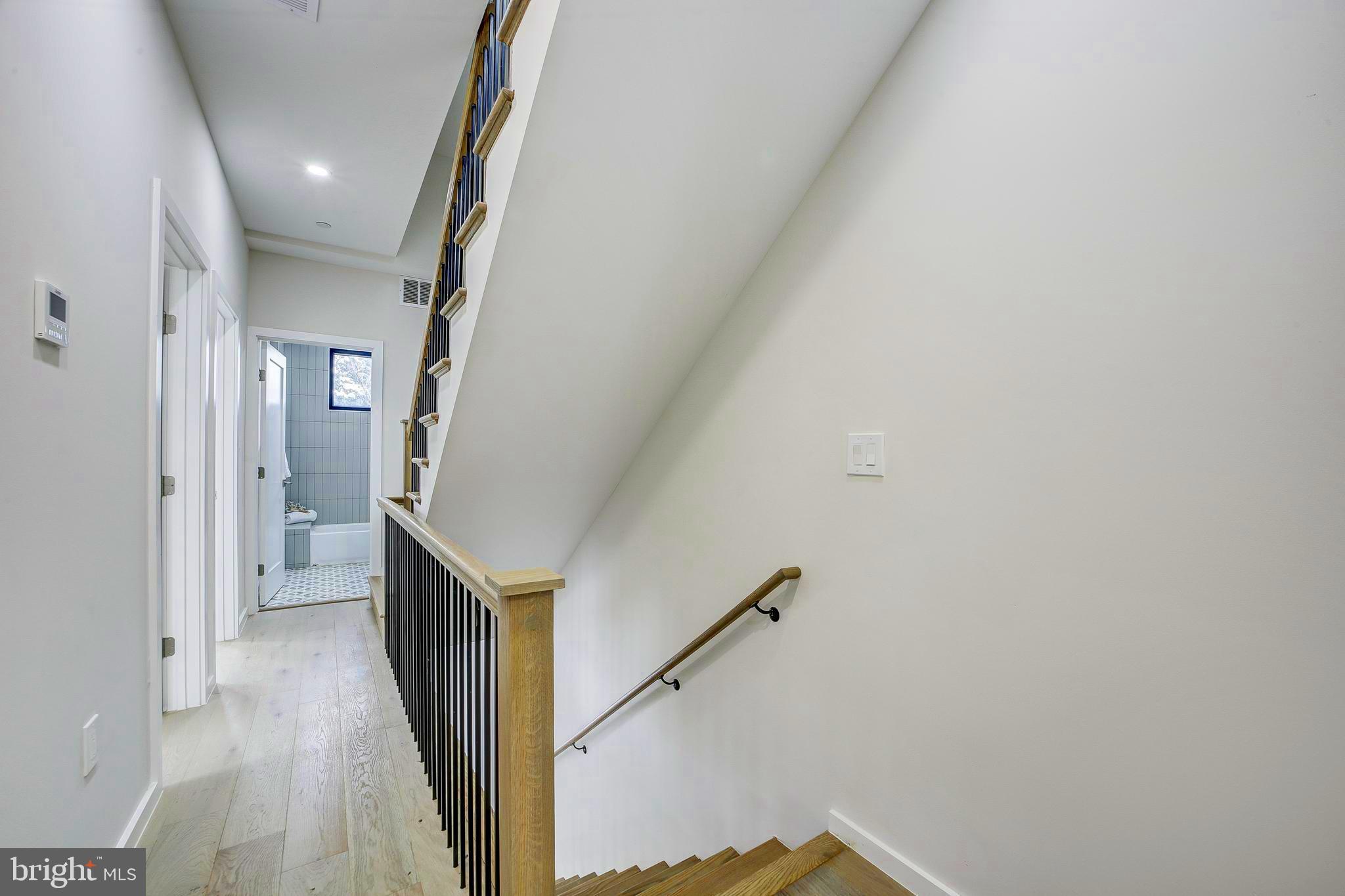 1146 16TH STREET NE
