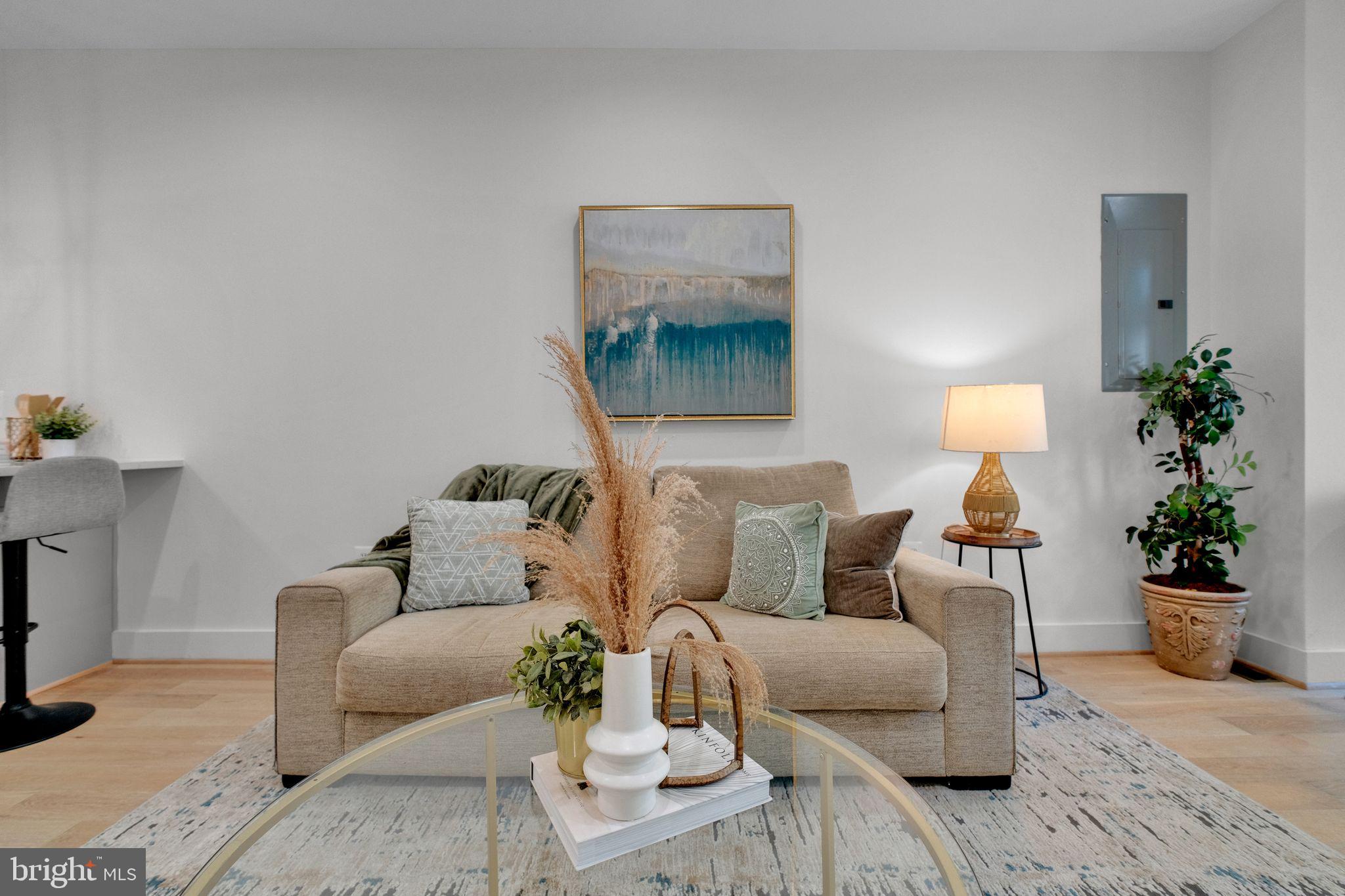 3210 8TH STREET NE 1