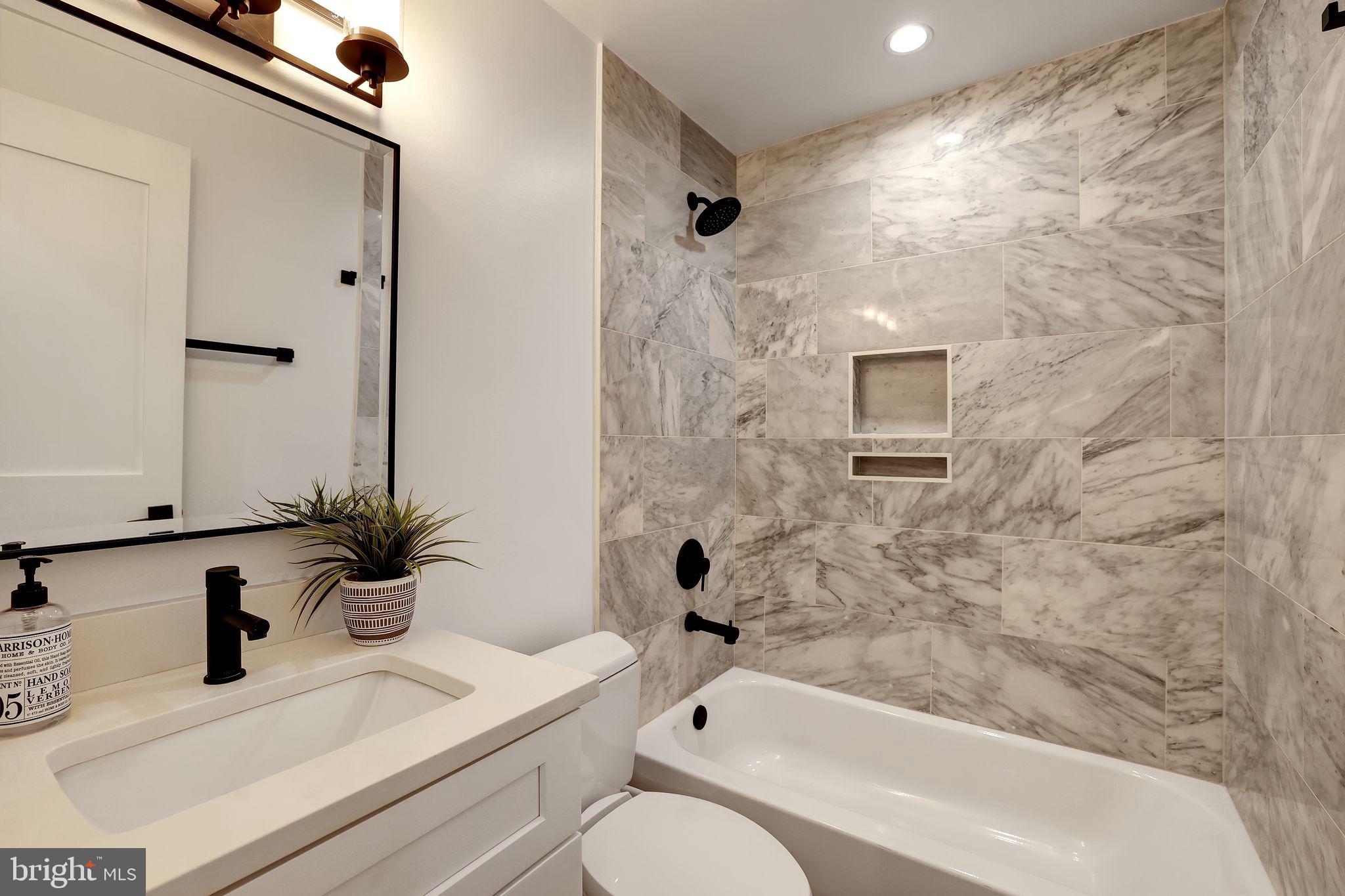 3210 8TH STREET NE 1