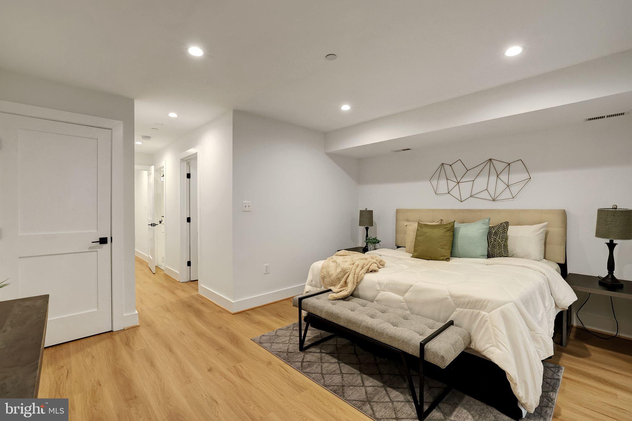 3210 8TH STREET NE 1