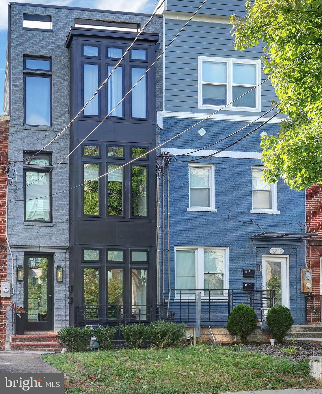 3210 8TH STREET NE 1