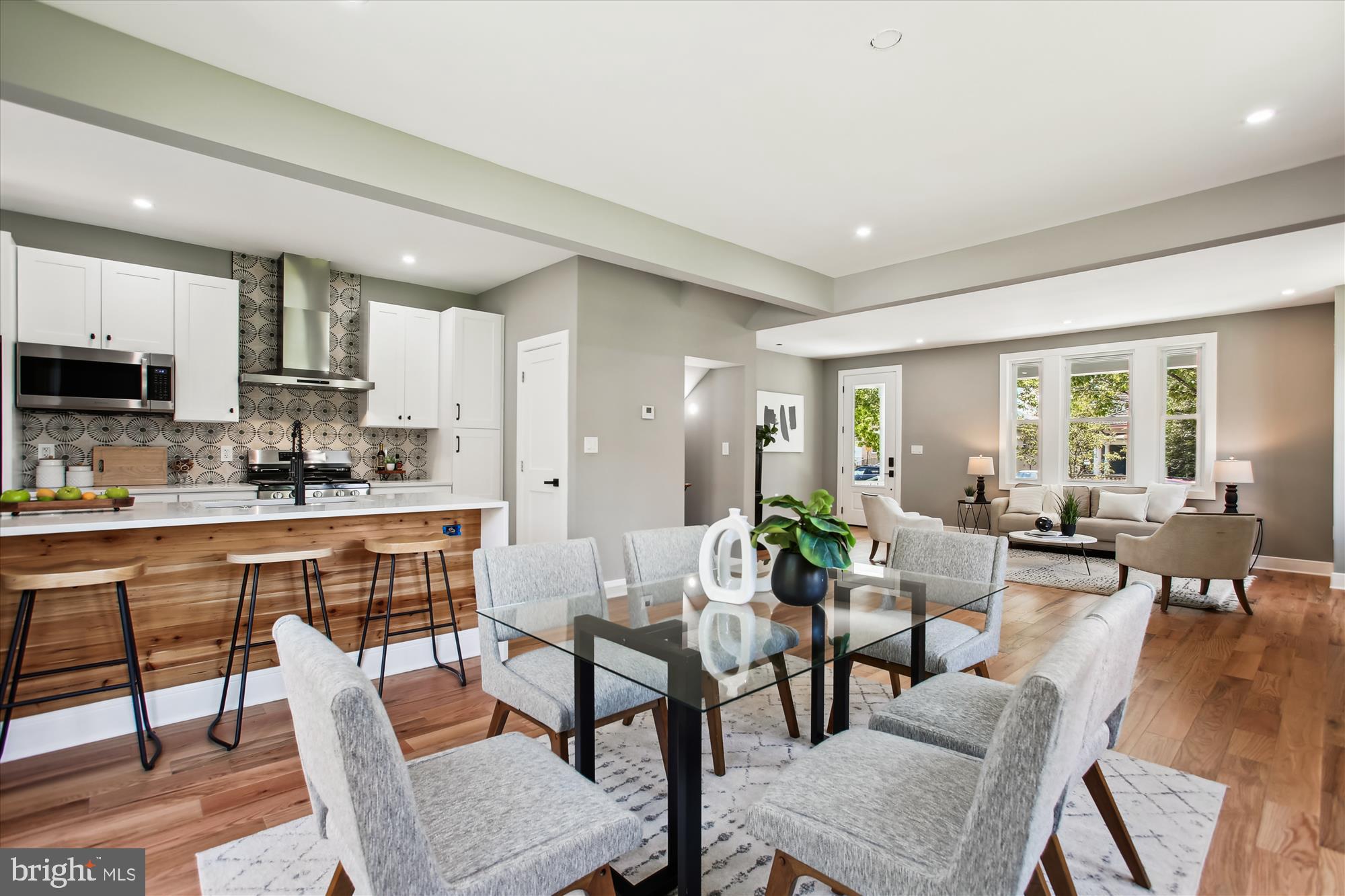 1014 KEARNY STREET NE